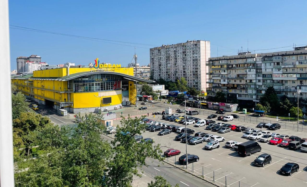 Квартира Напротив Дрим-Тауна Kiev Dış mekan fotoğraf